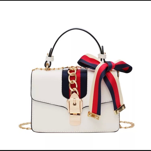 Medium size purses - Picture 6 of 6